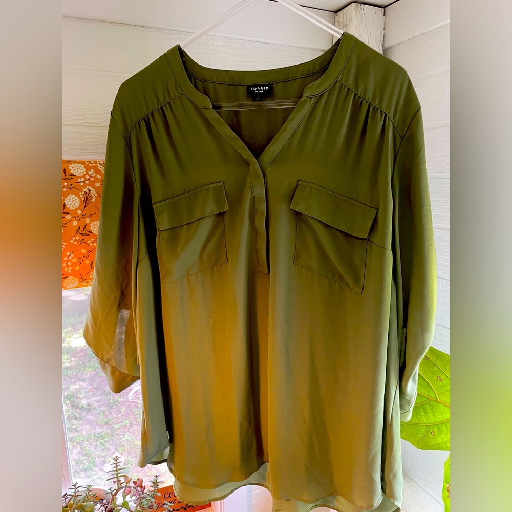 Torrid Harper blouse size 3x